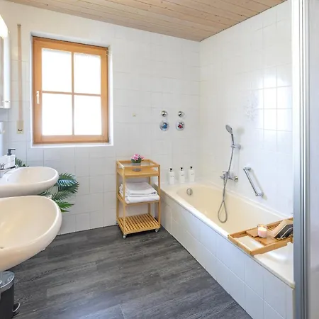 Apartman Dream - Alpenblick, Balkon, Haengematte, Parkgarage